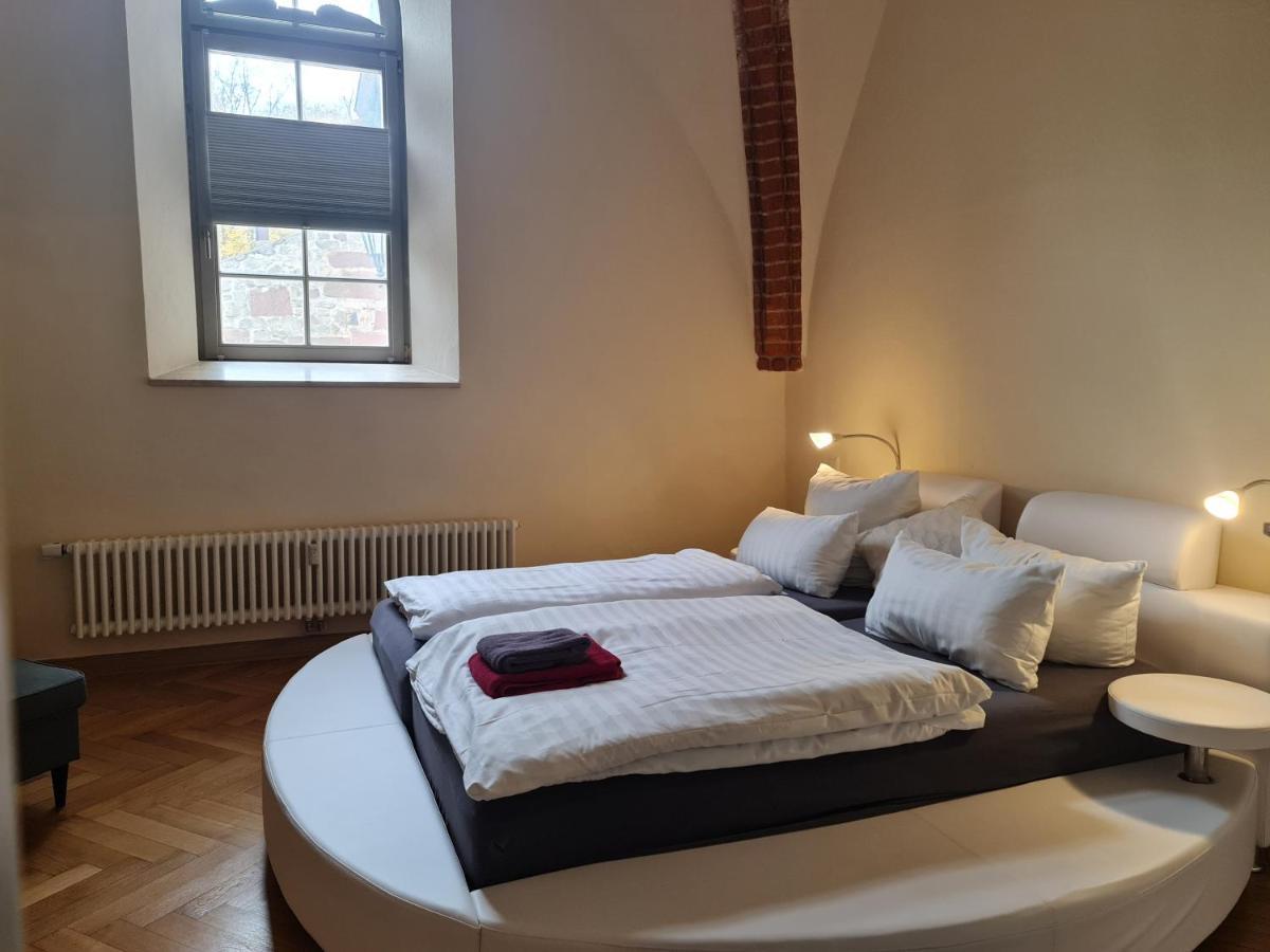Appartements In Schoener Burganlage Jena Exterior foto